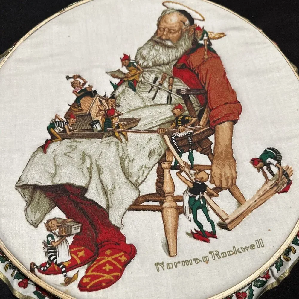 NORMAN ROCKWELL SANTA CLAUS SLEEPING FABRIC PANEL ROUND WALL HANGING HAND‎ MADE